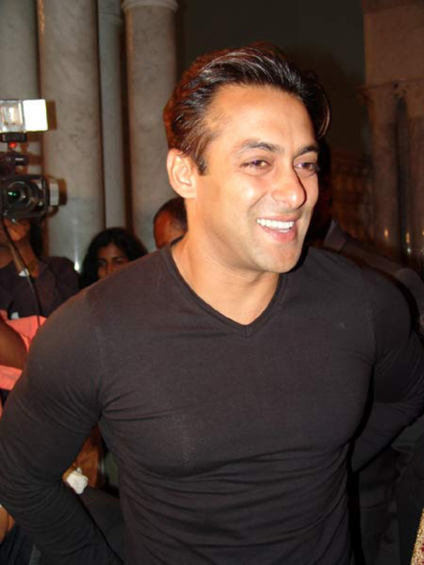 salman khan latest wallpapers. salman-khan