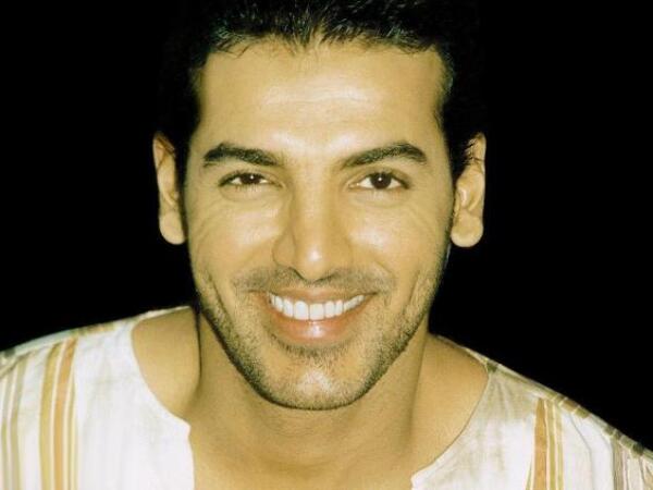 john-abraham-wallpaper[1]