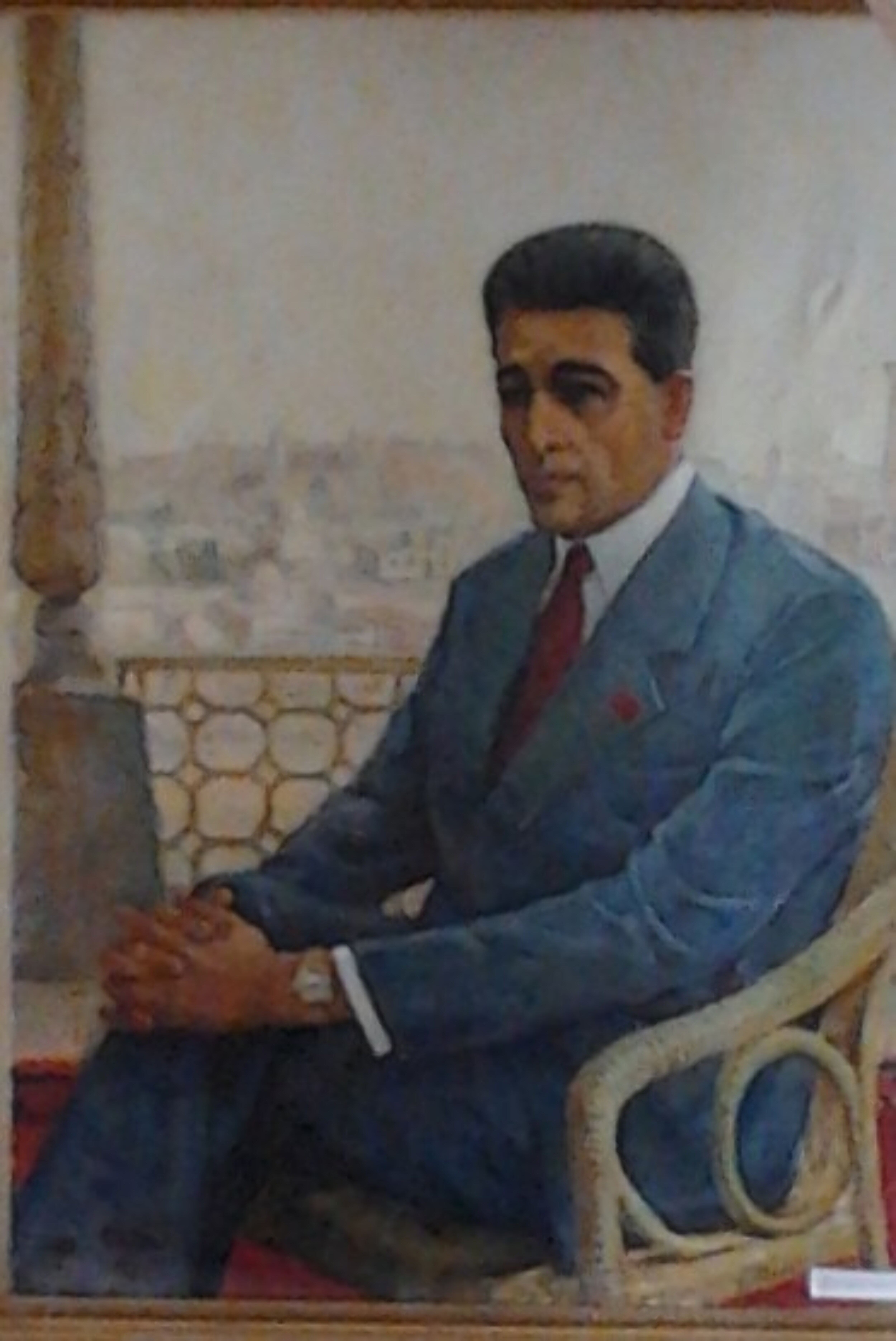 http://datastore.rediff.com/h5000-w5000/thumb/5C66667261/bzkbupzxbi2urkkb.D.0.khodjaev_portrait.jpg