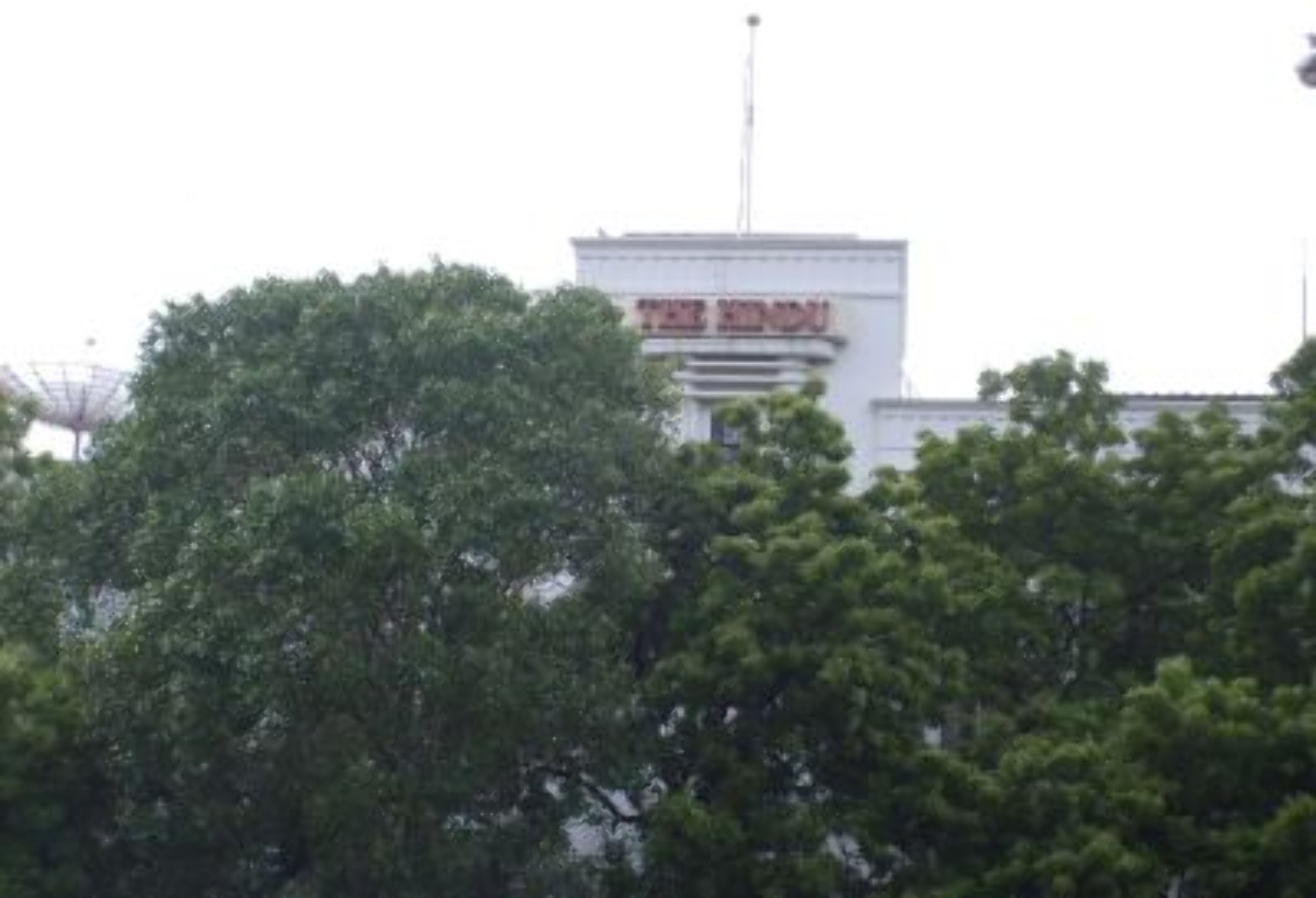 http://datastore.rediff.com/h5000-w5000/thumb/705F68/j9ndk48g5v8ainy0.D.0.The_Hindu_Chennai.jpg