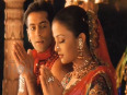 Sunny Leone Vs Aishwarya Rai | Who 's Hotter  | Dholi Taro Song