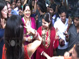 WATCH: Shilpa Shetty DANCE at Ganpati visarjan with her family