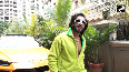 B-Town fashion icon Ranveer Singh grabs eyeballs in Mumbai