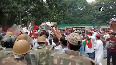 Police baton-charge SP workers over protest in Varanasi.mp4