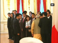 Pm modi welcomed at akasaka palace in tokyo