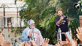 Jalsa moments: Big B's kind gesture 
