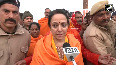 Hema Malini, Baba Ramdev take 'Amrit Snan' on Mauni Amavasya
