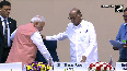 Modi's special gesture to Pawar wins hearts at Marathi Lit Fest