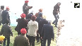 'Asthi Visarjan' of Manmohan Singh performed at Yamuna Ghat