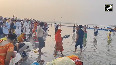VO PKG Prayagraj On the occasion of Akshaya Tritiya, devotees took a holy dip in the Sangam and offered prayers