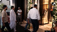 Aamir Khan arrives at Manoj Kumar's prayer meet