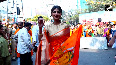 Shilpa Shetty waves 'Jai Shri Ram' Flag at Siddhivinayak Temple 