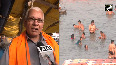 On the occasion of Bade Mangal in Ayodhya, devotees took holy bath in Saryu river