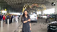 Shruti Haasan was seen at the airport and posed for the paps