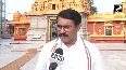 Congress candidate from Dakshina Kannada R Padmaraj offers prayers at Kudroli Temple in Mangaluru