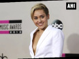 Miley cyrus calls lady gaga scene stealer