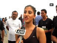 Olympic legend carl lewis inspires budding athletes in mumbai