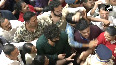 Vicky Kaushal offers prayers at Lalbaugcha Raja in Mumbai