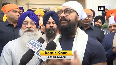 Aamir Khan takes blessings at Golden Temple