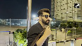 Arjun Kapoor reached the airport in an all black look, looked cool with the paps