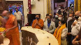 Mamata visits Siddhivinayak Temple in Mumbai