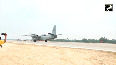 IAF fighter jets touch down on Purvanchal Expressway