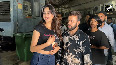 Janhvi looks uncomfortable as fans crowd her for selfies