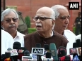 Advani for early ls polls as remedy to economic crisis