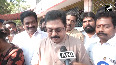 Lok Sabha Elections 2024 AMMK General Secy TTV Dhinakaran along with family cast vote in Chennai