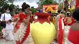 Preparations underway ahead of PM Modis address on commencement of Durga Puja in Bengal.mp4