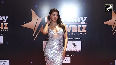 Priyanka  sizzles at Mid-day Showbiz Icon Award