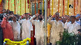 Maha CM Shinde attends flag hoisting ceremony at midnight