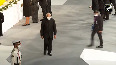 PM Modi bows down, pays floral tribute to Abe in Tokyo