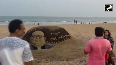 Sand Artist Sudarsan Pattnaik's tribute to Satish Kaushik 