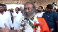 Lakhs taking Shivas blessings as Maha Kumbh concludes Sri Sri Ravishankar on Maha Shivratri