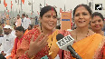 Women supporter attends Nitish Kumar  oath ceremony at Gandhi Maidan