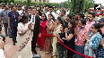 President Murmu greets teachers at Rashtrapati Bhavan