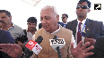 Bihar Governor Arif Mohammed Khan embraces 'Sanatana' ideals at Prayagraj Maha Kumbh 2025