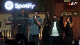 Aditya Roy Kapur sings LIVE