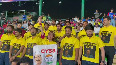 Jail ka jawaab vote se Kejriwal supporters at IPL match