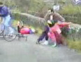 Cyclists_tumble