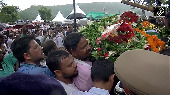 Shibu Soren cremated at Nemra village with full State honours