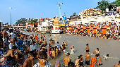 Sawan 2025: Devotees take holy dip at the Har Ki Pauri, Haridwar