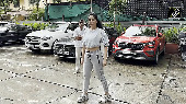Neha Bhasin Turns Heads in Sporty Look on Mumbai Streets