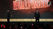 SRK, Gauri step aside as Aryan takes center stage at Ba ds of Bollywood event