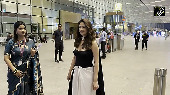 Keerthy Suresh Turns Heads with Her Glamorous Airport Look!