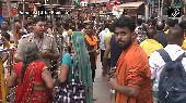 Thousands Visit Kashi Vishwanath on Last Monday of Sawan