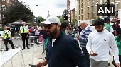 WATCH: Rohit Sharma makes an appearance at Oval for IND vs ENG Test