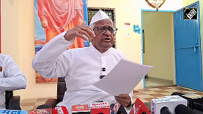 Anna Hazare announces fast unto death for Lokayukta implementation