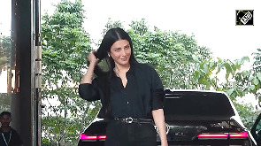 Shruti Haasan Dazzles in Stunning All-Black Look